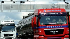 Dominique Bussereau rappelle que les transporteurs routiers avaient déjà obtenu des compensations lors de la création de l'écotaxe, en 2008.