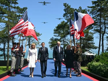 Emmanuel Macron et Joe Biden à Colleville-sur-Mer, dans le Calvados, pour le 80e anniversaire du Débarquement, le 6 juin 2024