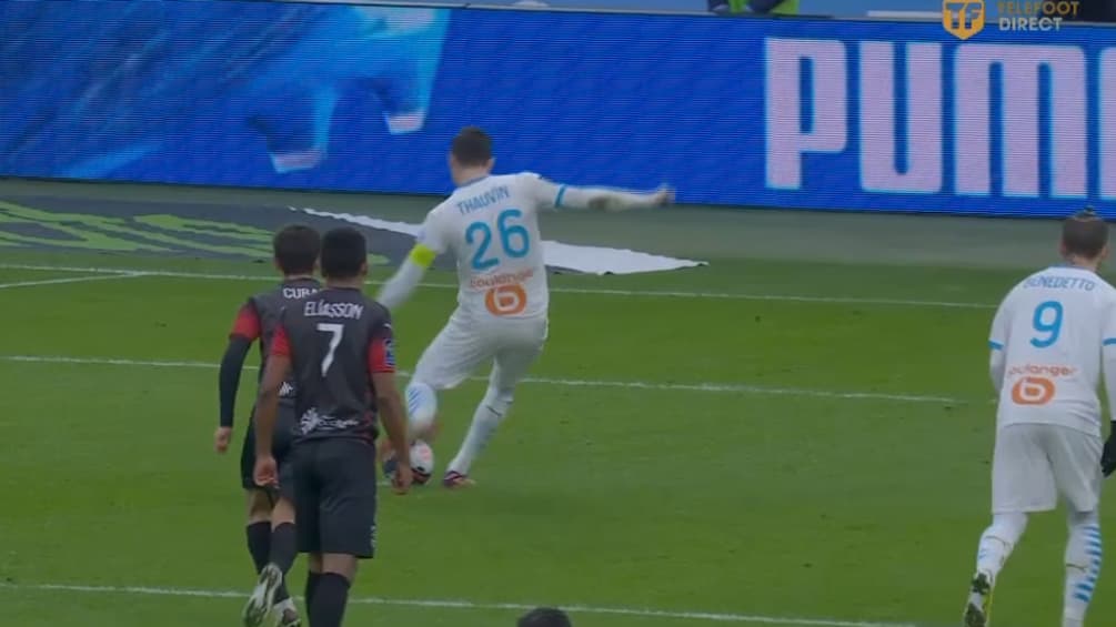 Thauvin lors du match OM-Nîmes, le 16 janvier 2021 Thauvin lors du match OM-Nîmes, le 16 janvier 2021