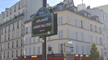 L'esplanade Johnny Hallyday, à Bercy dans le XIIe arrondissement de Paris. 