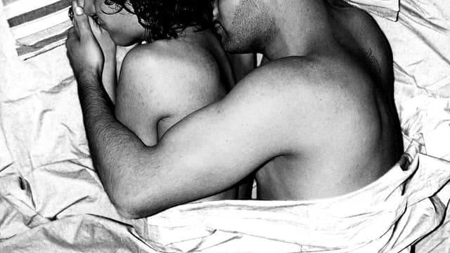 Un couple au lit (PHOTO D'ILLUSTRATION)