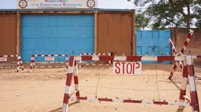 L'entrée de la prison centrale de Ouagadougou.