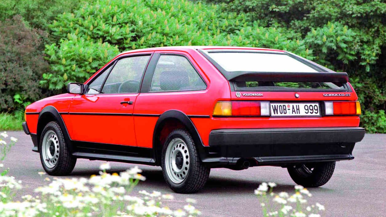 Le Scirocco de première génération, sortie en 1974. Le Scirocco de première génération, sortie en 1974.