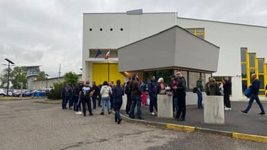 Un rassemblement devant la prison de l'Elsau à Strasbourg le 15 mai 2024.