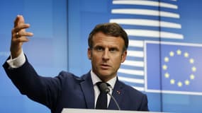 Le président de la République français Emmanuel Macron à Bruxelles, le 24 juin 2022