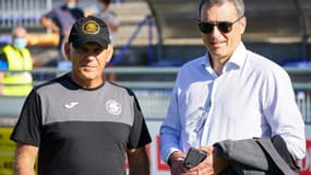 Damien Comolli (à droite) pose au côté de Patrice Garande, son entraîneur