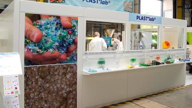 PLAST'Lab, nouveau laboratoire de Suez Environnement va permettre d'analyser, de tester, de caractériser les matières plastiques et de produire de nouvelles gammes de ressources plastiques à destination des industriels