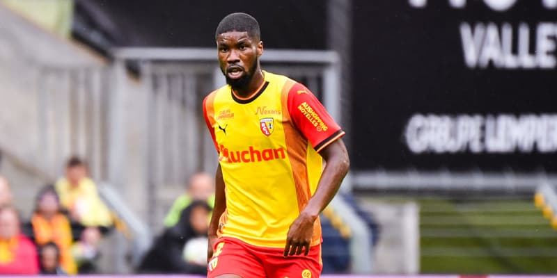 Lens-Torino:  le défenseur lensois Kevin Danso a prolongé son contrat avec les Sang&Or 