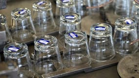 Des verres Duralex, à la verrerie de La Chapelle-Saint-Mesmin (Loiret), le 1er juillet 2021