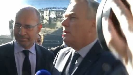 Le Premier ministre Jean-Marc Ayrault et le premier secrétaire du PS Harlem Désir