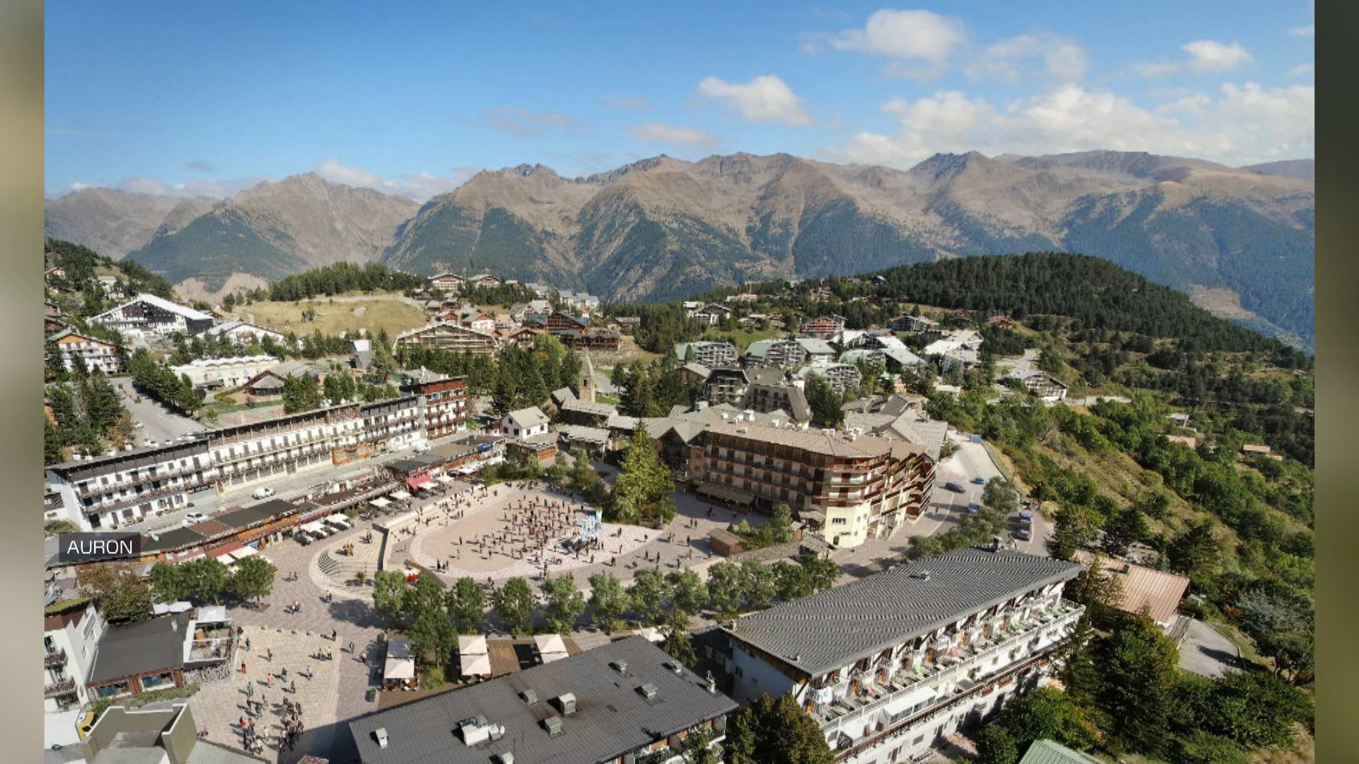 Le futur cœur de ville de la station d'Auron dans les Alpes-Maritimes. Le futur cœur de ville de la station d'Auron dans les Alpes-Maritimes.