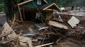Après le passage de l'ouragan Helene en Caroline du Nord, les restes d’une maison à Lake Lure, le 2 octobre 2024. (Photo d'illustration)