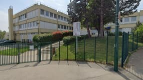 Le collège Guillaume Apollinaire à Plaisir (Yvelines)
