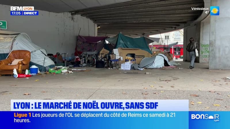 Lyon: le marché de Noël s'ouvre alors que le campement de la place Carnot a été déplacé la veille