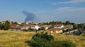 Panache de fumée sur Toulouse - Témoins BFMTV