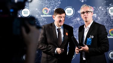 Le Ministre de la Ville, de la Jeunesse et des Sports Patrick Kanner et Charles-Antoine Berthonneau au Centre Pompidou le 3 novembre 2015