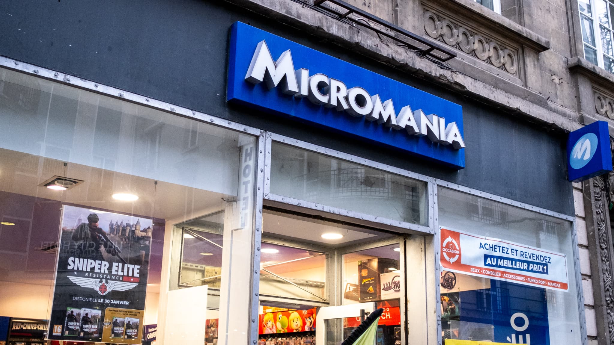 Il a fait fortune en important des figurines et maintenant il s'offre Micromania: qui est Stephan Tétrault, l'entrepreneur québécois qui débarque sur le marché français?