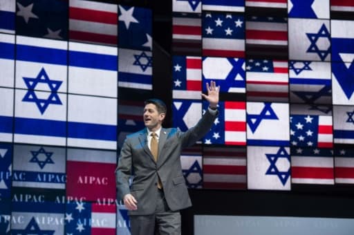 Paul Ryan, président de la Chambre des représentants, salue les participants à la conférence annuelle de l'Aipac (American Israel Public Affairs Committee), le premier lobby américain pro-israélien, le 27 mars 2017 à Washington Paul Ryan, président de la Chambre des représentants, salue les participants à la conférence annuelle de l'Aipac (American Israel Public Affairs Committee), le premier lobby américain pro-israélien, le 27 mars 2017 à Washington