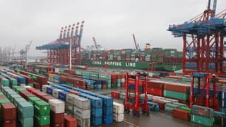 Activité faible dans les grands ports de commerce mondiaux, frilosité des acteurs économiques... la déprime du fret maritime illustre le climat de prudence actuel sur la conjoncture mondiale.