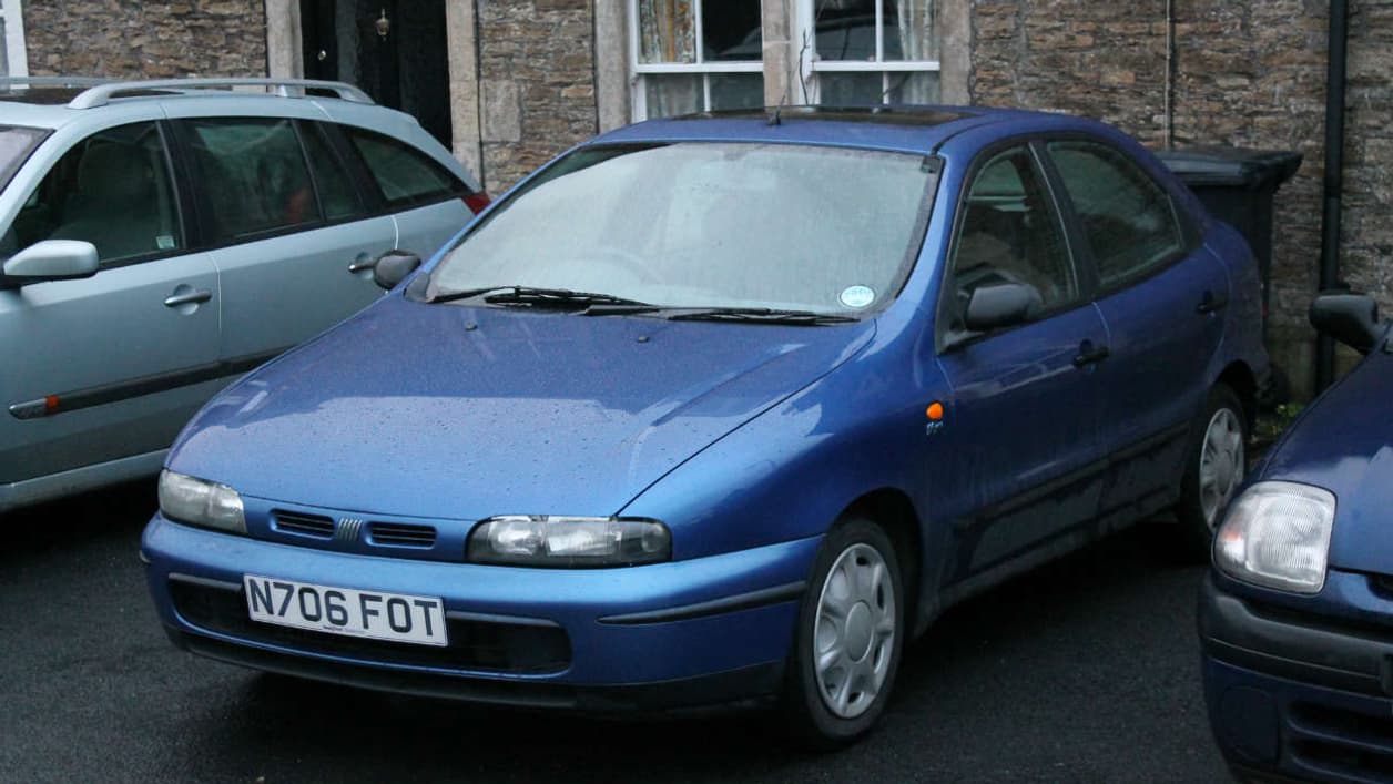Les Fiat Bravo/Brava ont été élues Voiture de l'Année en 1996. Les Fiat Bravo/Brava ont été élues Voiture de l'Année en 1996.
