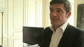 Pour l'UMP Benoist Apparu, le texte sur le "mariage pour tous" "répond à une évolution naturelle" de la famille.