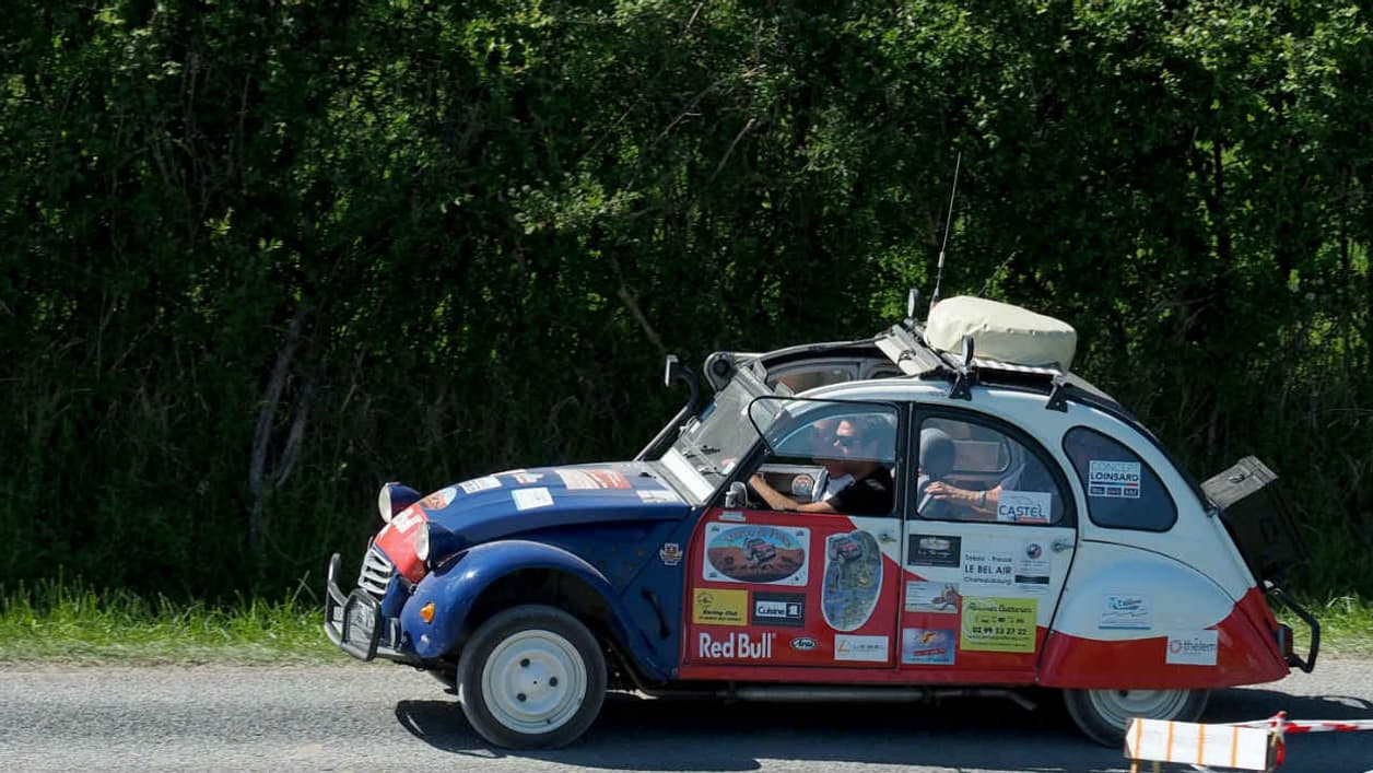 Il existe plus de 200 clubs en France de passionnés de la "Deudeuch". Il existe plus de 200 clubs en France de passionnés de la "Deudeuch".