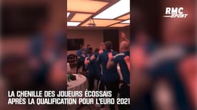 La chenille des joueurs écossais après la qualification pour l’Euro 2021
