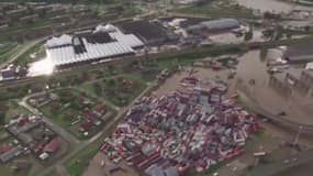 L'Afrique du Sud frappée par les pires inondations de son histoire: les images aériennes au-dessus de Durban