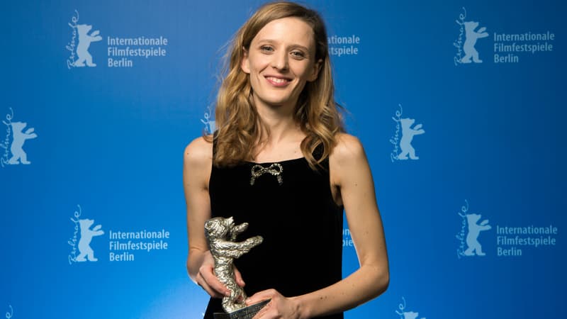 Mia Hansen-Love récompensé lors de la Berlinale pour son film "L'Avenir" le 20 février 2016