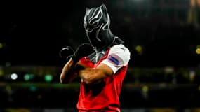 Pierre-Emerick Aubameyang lors de sa célébration "Black Panther"