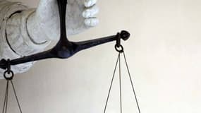 Une sculpture figurant la balance, symbole de la justice (image d'illustration) 