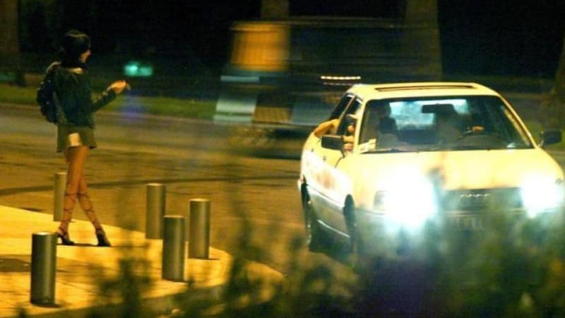 Depuis l'entrée en vigueur de la loi pénalisant les clients de prostituées, 804 d'entre eux ont été interpellés. (Photo d'illustration)