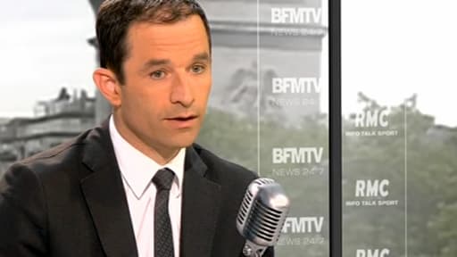 "Je dis aux élus de droite républicains : le péril est chez vous", a dit Benoît Hamon sur RMC.