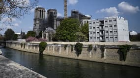 Cliché de la Seine à Paris le 14 avril 2021