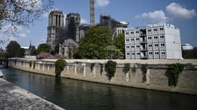 Cliché de la Seine à Paris le 14 avril 2021