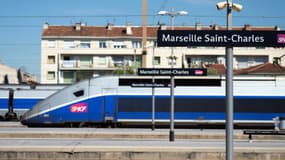 Un train TGV en gare de Marseille (illustration)