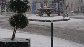 Ille-et-Vilaine : neige à Saint-Méen-le-Grand - Témoins BFMTV