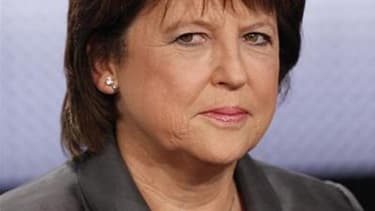 Martine Aubry a annoncé jeudi la création d'une commission d'enquête sur le financement et le fonctionnement de la fédération du Pas-de-Calais du Parti socialiste après des soupçons de corruption visant plusieurs élus. /Photo prise le 12 octobre 2011/REUT
