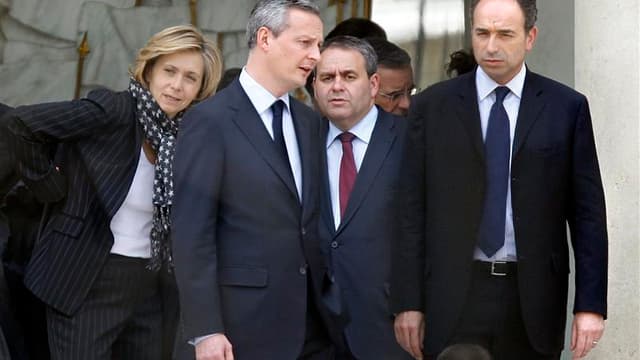 De gauche à droite : Valerie Pecresse, Bruno Le Maire, Xavier Bertrand et Jean-Francois Copé. Au lendemain de la défaite de Nicolas Sarkozy, l'UMP s'est efforcée d'afficher son unité au sommet et de mettre ses querelles d'egos sous l'éteignoir pour se lan