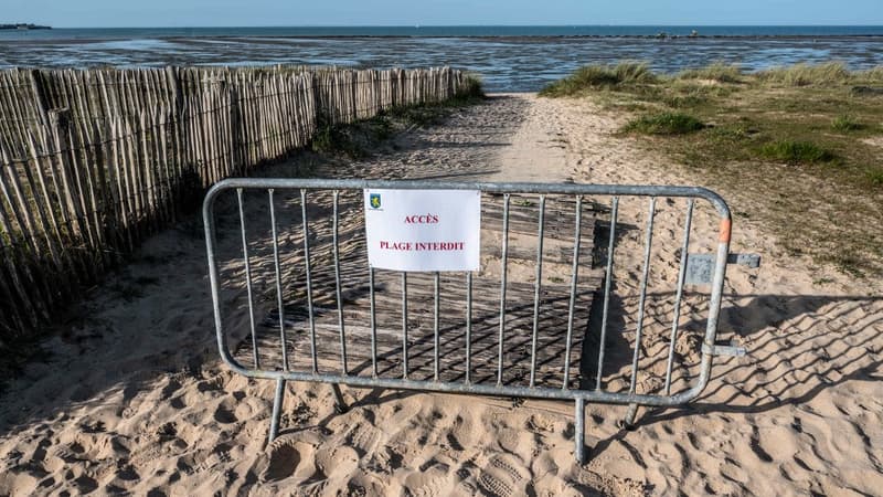 Une plage de lÎle de Ré, dont l'accès est interdit durant le confinement.