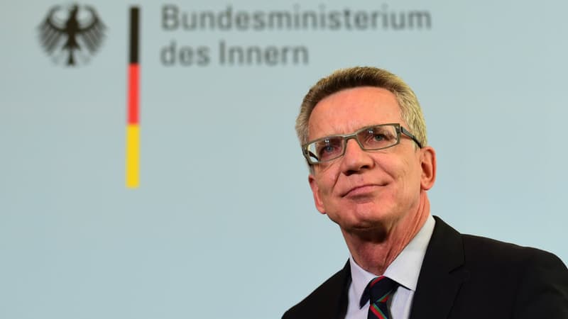 Le ministre de l'Intérieur allemand Thomas de Maizière a annoncé que son pays attendait jusqu'à 800.000 demandes d'asile en 2015.