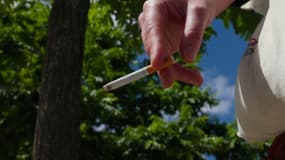 "J'en suis à 30 cigarettes par jour, c'est énorme": Deux fumeurs sur trois souhaitent arrêter de fumer selon une étude de Santé publique France