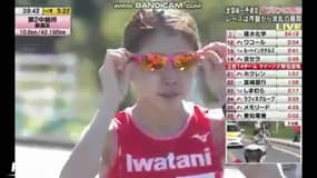 Japon : Elle se casse la jambe, mais va quand même passer le relais à sa coéquipière