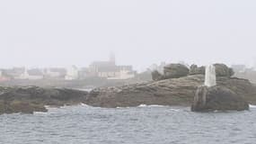 L'île de Sein est située au large du Finistère à 8km de la pointe du Raz