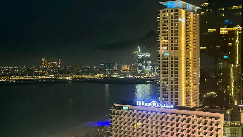 Un incendie fait quatre blessés sur la célèbre île artificielle The Palm, à Dubaï, après la riposte iranienne aux frappes américaines et israéliennes