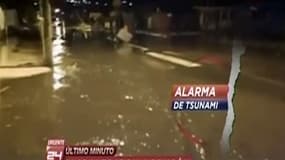 Le séisme a entraîné des inondations. 