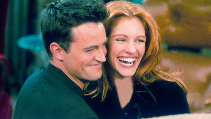 Matthew Perry et Julia Roberts dans "Friends"