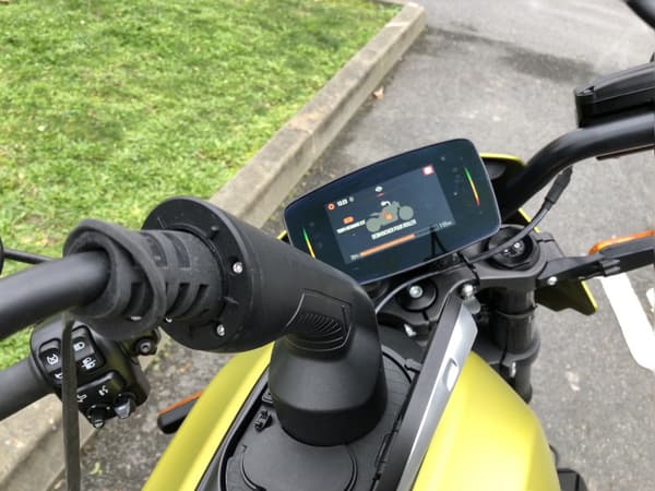 La LiveWire peut se recharger en une heure sur des chargeurs rapides La LiveWire peut se recharger en une heure sur des chargeurs rapides