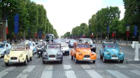 La "plus belle avenue au Monde" sera fermée ce dimanche aux voitures pour laisser place aux piétons et cyclistes. Pour autant, ce n'est pas une raison pour ne pas profiter des multiples espaces dédiés à l'automobile sur les Champs-Elysées.