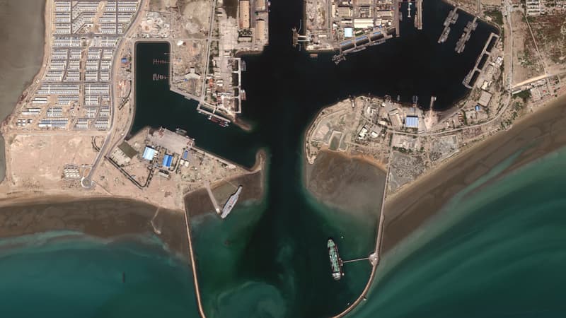 Une explosion d'origine inconnue détruit deux étages d'un bâtiment dans un port du sud de l'Iran